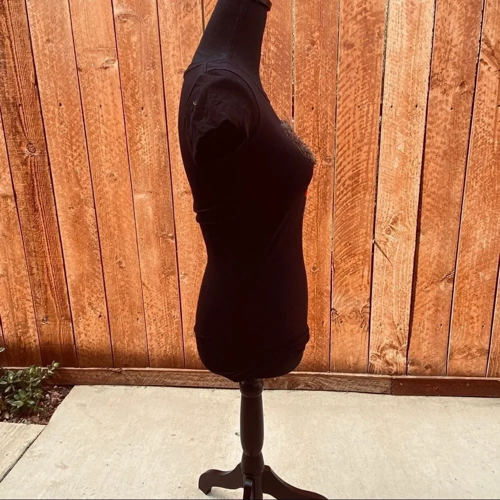 Color Thread Top - Picture 4 of 5